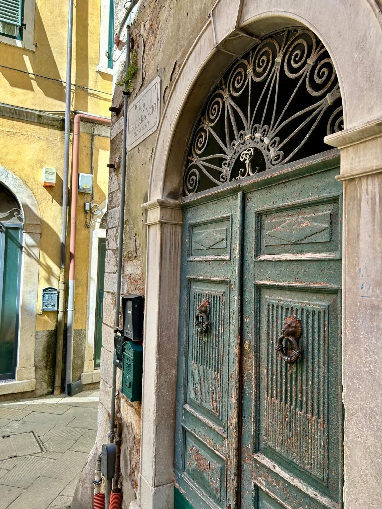 La Porta Sui Monti Di Luna Carrara Eksteriør bilde